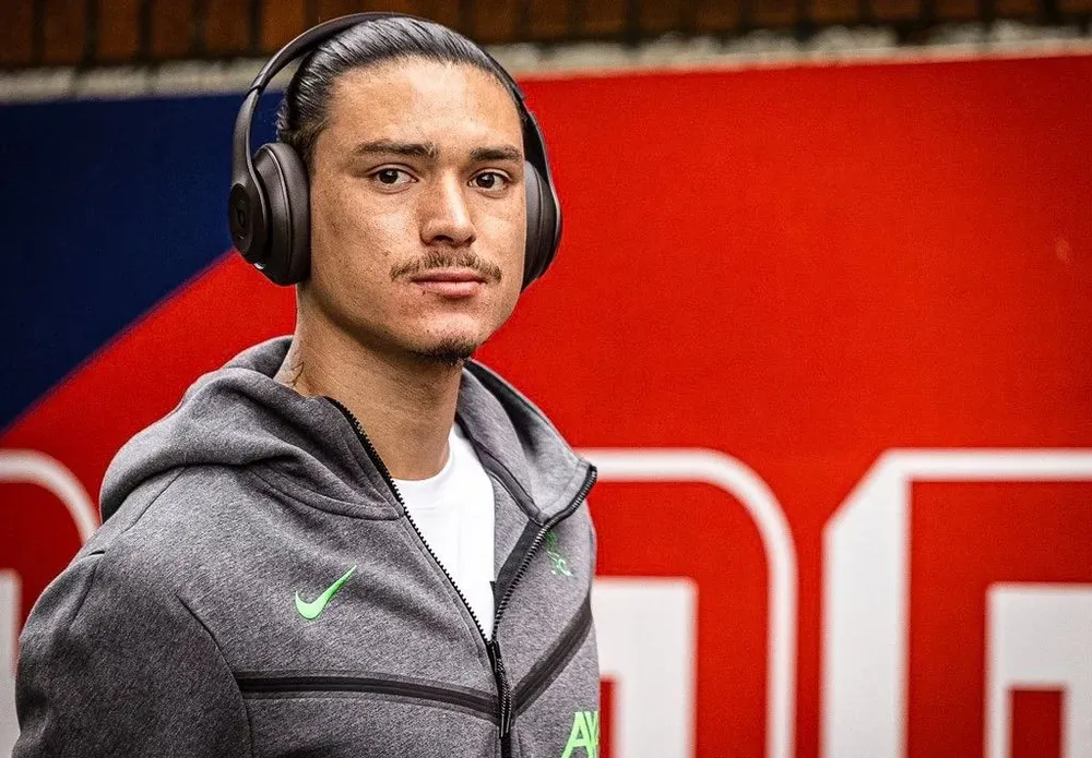 Darwin Núñez previo a jugar con Liverpool por la punta de la Premier League