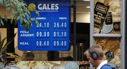 Pese al freno del BCU, el dólar siguió subiendo y se afirma al público arriba de $ 36