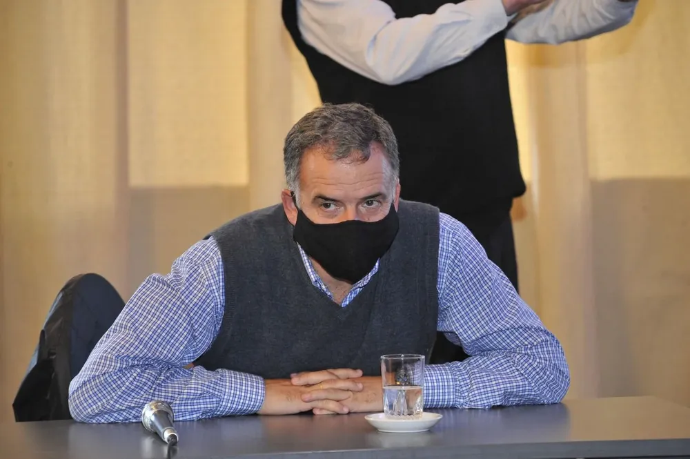 Esto no es el club político de Orsi: blancos salen al cruce del intendente por priorizar municipios del FA