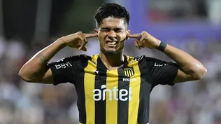 Peñarol y Arezo, quieren que retorne antes que el resto de los celestes, para que se encuentre más descansado para el clásico, si se juega el 1° de abril