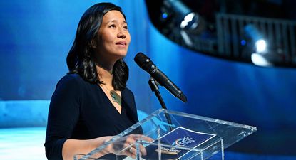 Michelle Wu, de 40 años de edad, se ha convertido en la portavoz de los habitantes de Boston que rechazan las políticas migratorias de Donald Trump.
