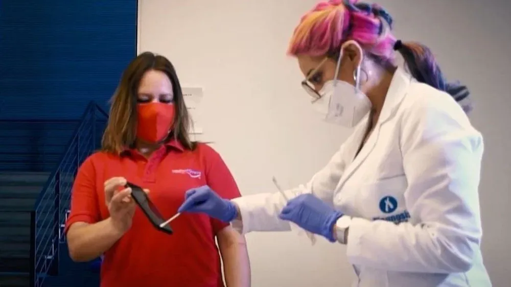 Los celulares pueden ser un indicador de status viral de una persona.