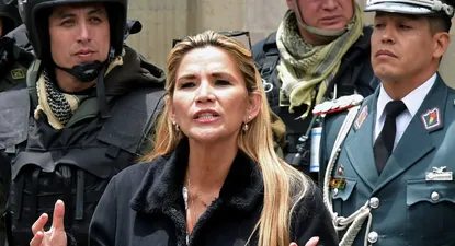grupo criminal planeaba atentar contra presidenta interina, denuncio gobierno boliviano