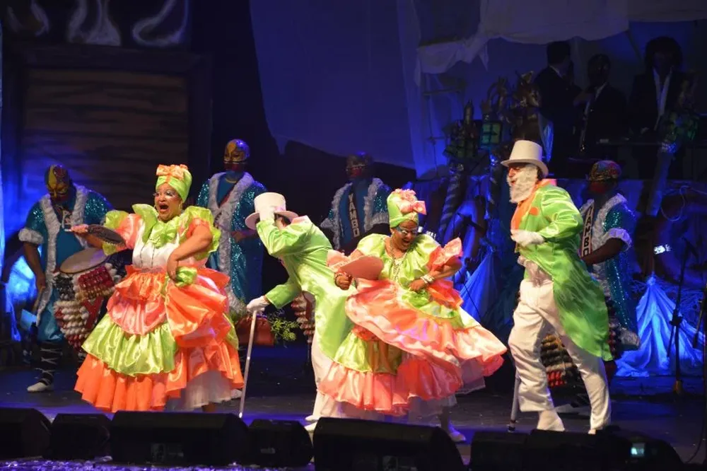 Yambo Kenia es una de las candidatas al primer premio del carnaval 2016.