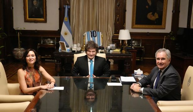 Javier Milei junto a Isabel Díaz Ayuso y Pablo Quirno