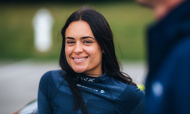 La piloto uruguaya Maite Cáceres