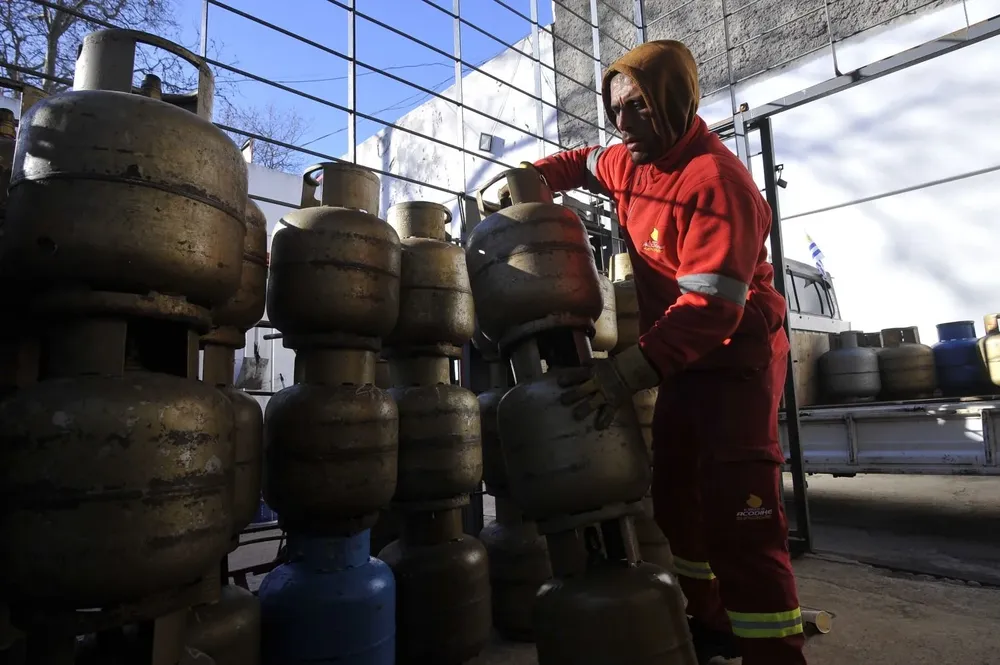 Los trabajadores mantendrán el paro hasta al menos el lunes
