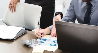 Empresarios tienen un moderado optimismo sobre la economía para 2023