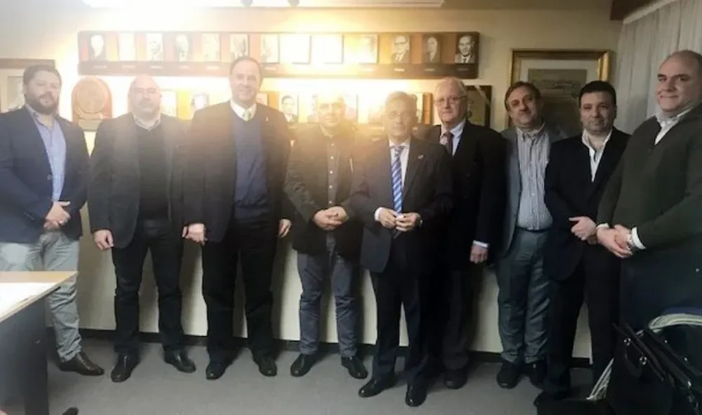 Integrantes de las delegaciones de Uruguay y Argentina que integran la Asociación Americana (Aarcib)