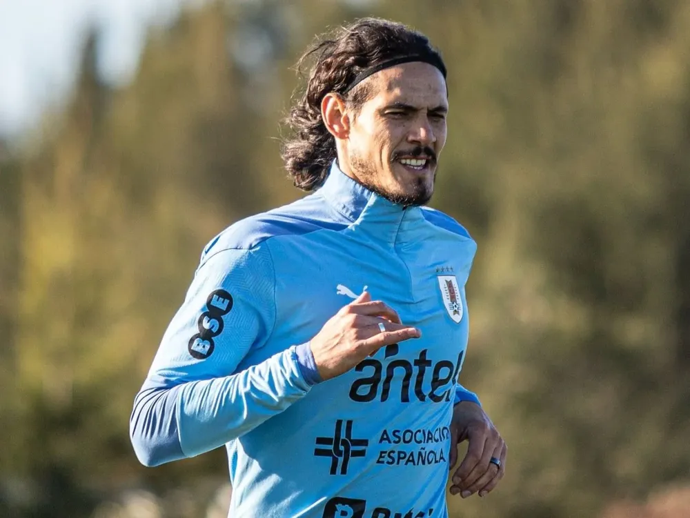 Archivo Edinson Cavani
