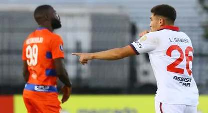 Lucas Sanabria festeja su gol