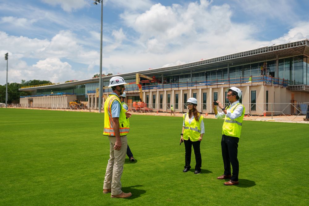 El centro Arthur M. Blank ocupará una superficie de 81 hectáreas, con 17 canchas de fútbol El centro Arthur M. Blank ocupará una superficie de 81 hectáreas, con 17 canchas de fútbol