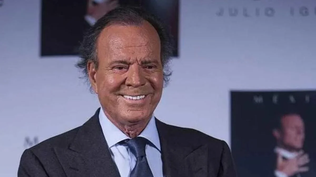 El artista español Julio Iglesias