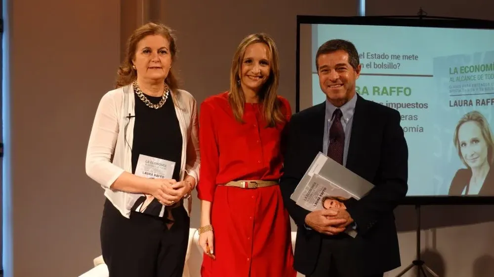 Alexandra Morgan, Laura Raffo y Ernesto Talvi