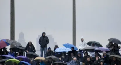 El invierno afloró por Montevideo y los hinchas de Defensor, que fueron al Capurro, lo padecieron.