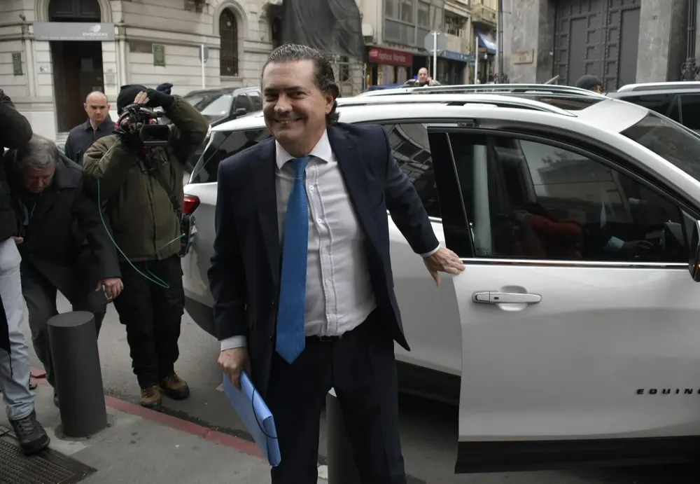 El prosecretario de Presidencia, Rodrigo Ferrés, llega a declarar ante Fiscalía