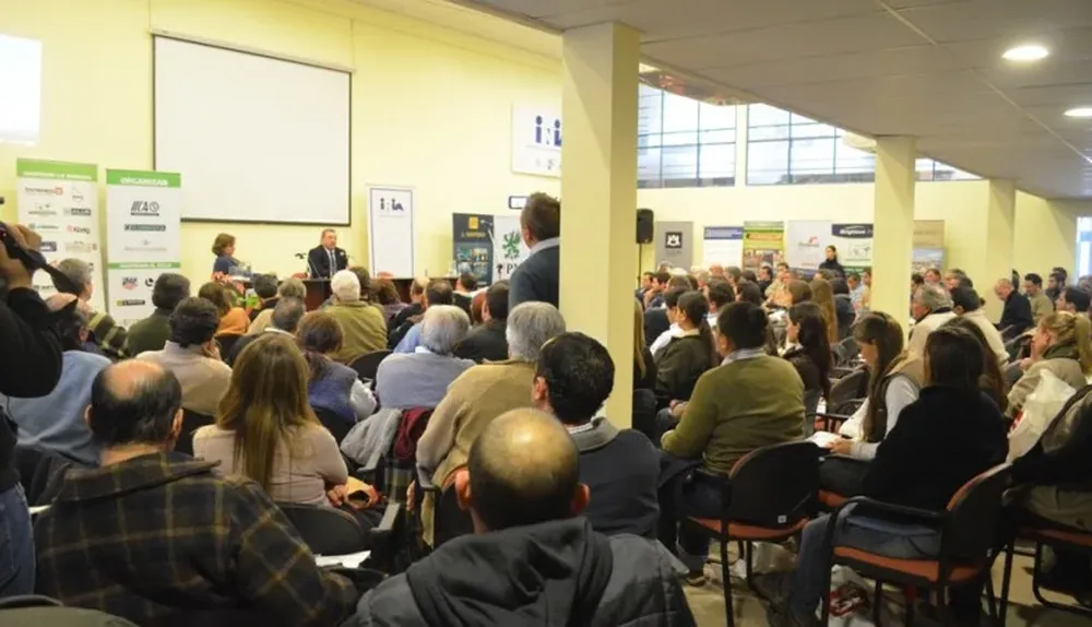 Más de 300 personas concurrieron a la jornada de Agro en Foco en Tacuarembó