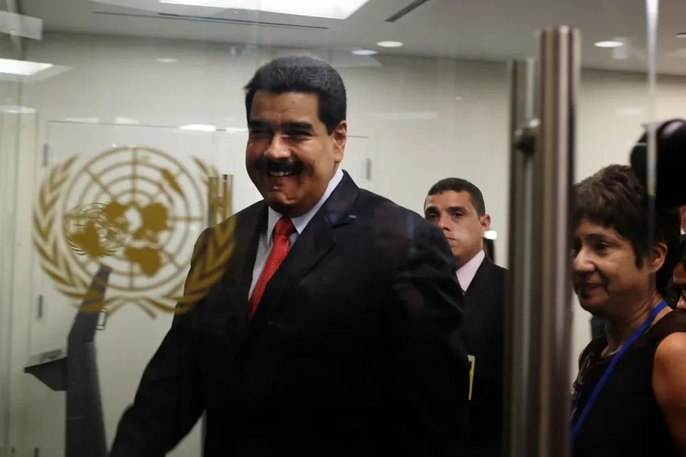 Nicolás Maduro se prepara para hablar con la prensa tras una reunión con el jefe de la ONU.