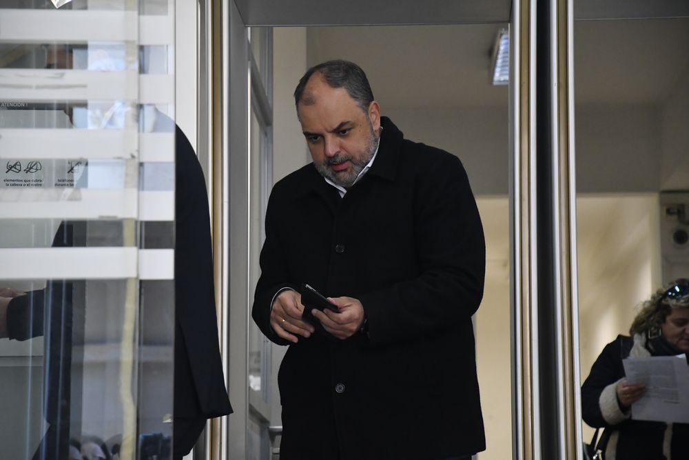 Audiencia Charles Carrera