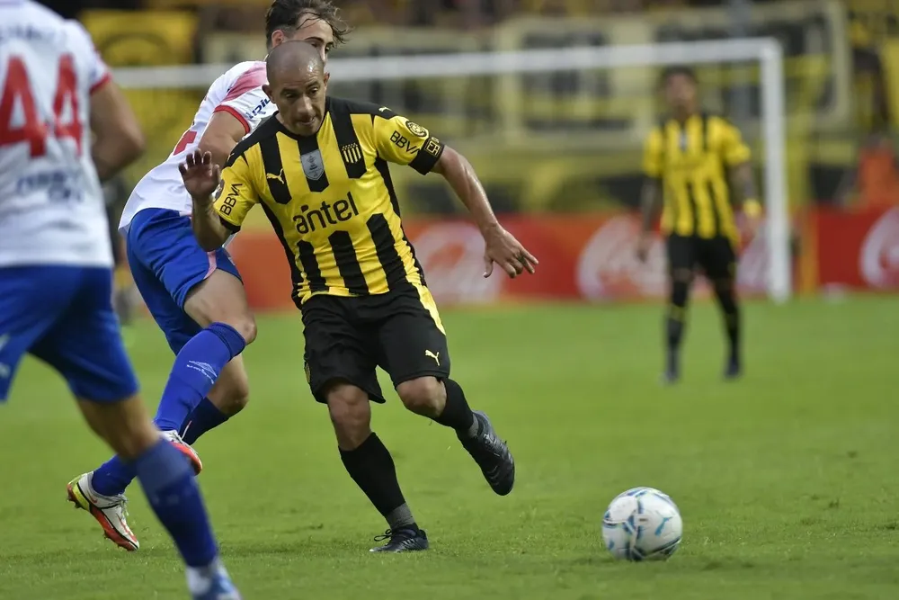 Gargano puede tener más compañía en el medio ante Nacional