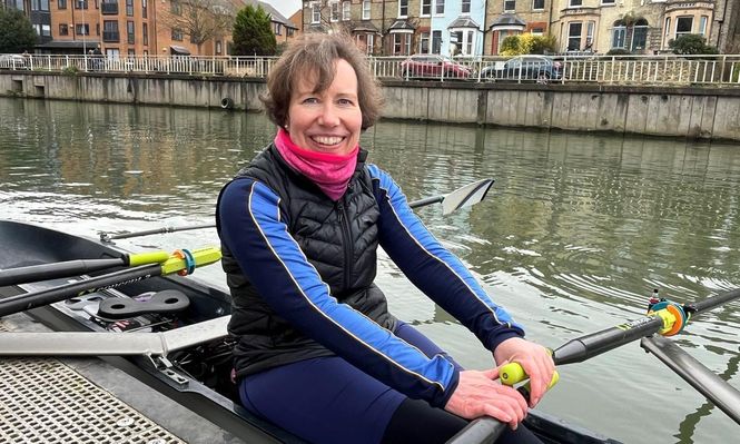 Katherine Webster ha podido volver a su pasión, el remo, después de enterarse que está en remisión.