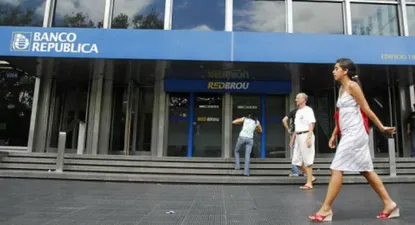 Banco República reducirá hoy su horario de atención al público