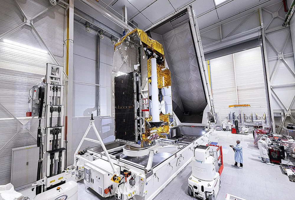 El satélite SPAINSAT NG I en la planta de Airbus de Toulouse donde se integró y probó