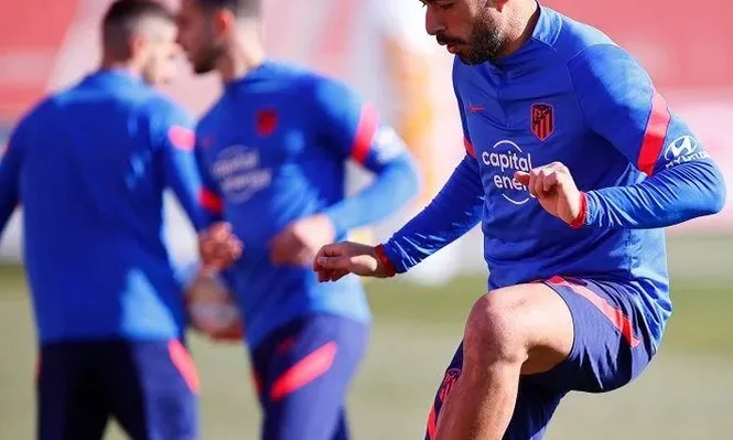 El Pistolero en el entrenamiento del Atlético