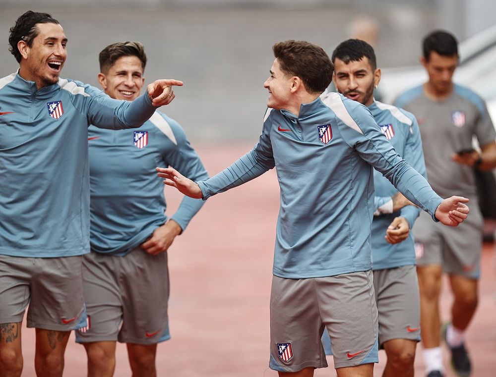 Atlético de Madrid visita Vallecas.