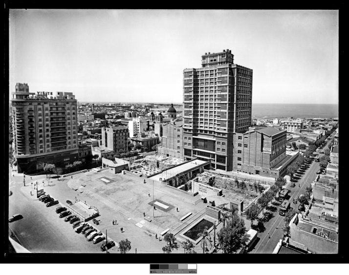 La construcción del edificio de la Intendencia de Montevideo en 1947