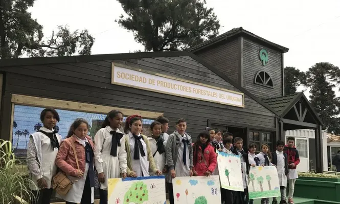 La Sociedad de Productores Forestales ganó un primer premio en el concurso de stands.