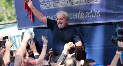 Encrucijada para el PT: si no presenta hoy sustituto de Lula puede quedar fuera de elección