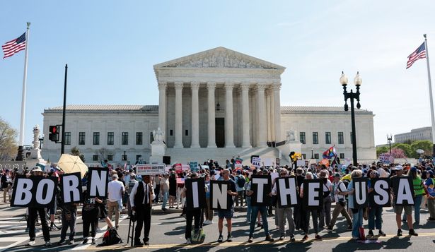 El derecho a la ciudadanía por nacimiento: otra de las batallas de Trump que deberá definir la Corte Suprema en EEUU