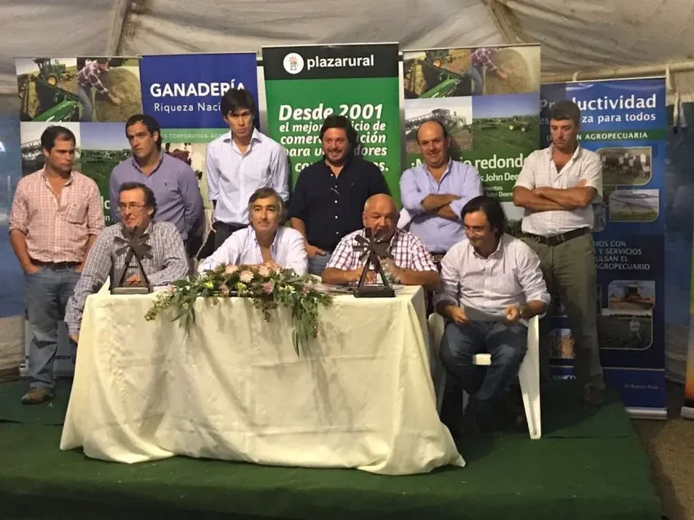 Integrantes de Plazarural en la conferencia realizada en Expo Durazno