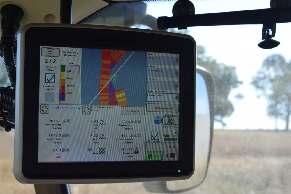 Se han obtenido más de 2.000 kilos por hectárea en las trillas iniciales.