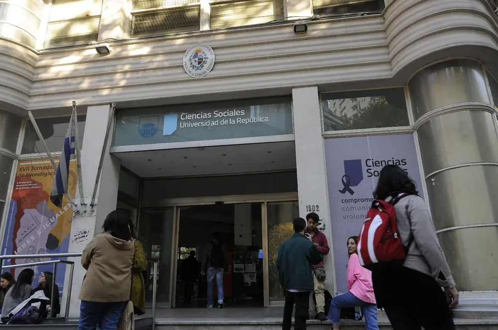 Facultad de Ciencias Sociales