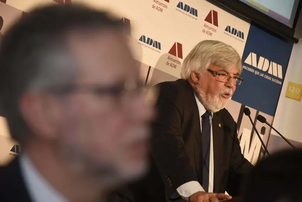 El ministro del Interior, Eduardo Bonomi, en ADM.