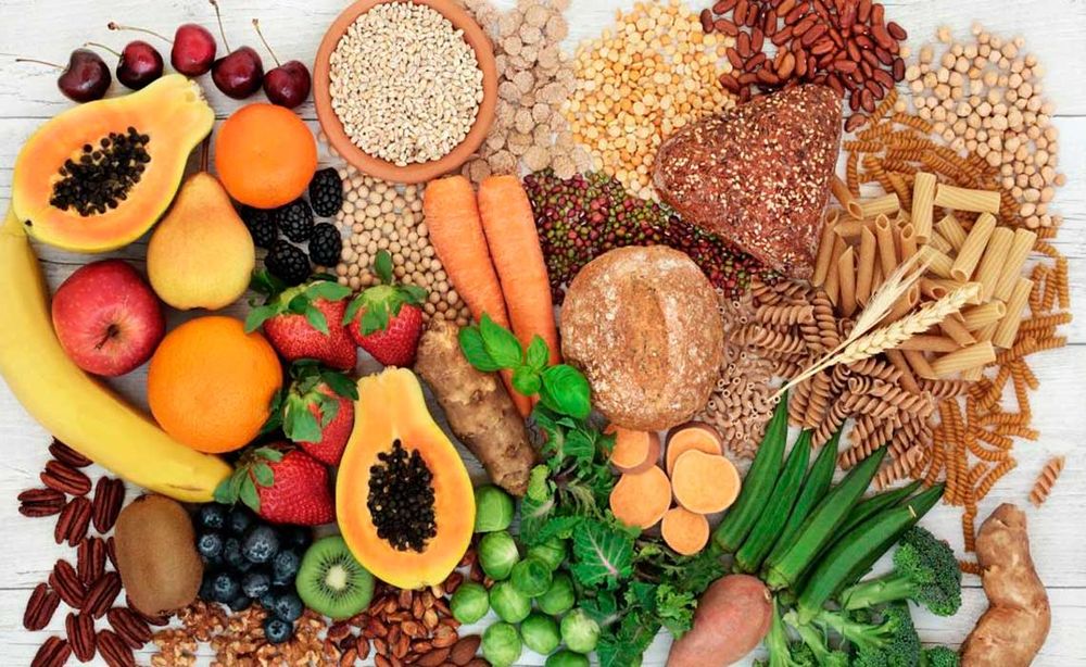 Los alimentos que contienen fibra &nbsp;generan múltiples beneficios para la salud digestiva de las personas.&nbsp;