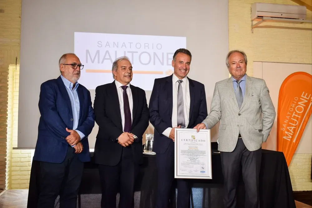 Gustavo Rodríguez, Fernando Gómez, Daniel Salinas y Miguel García.