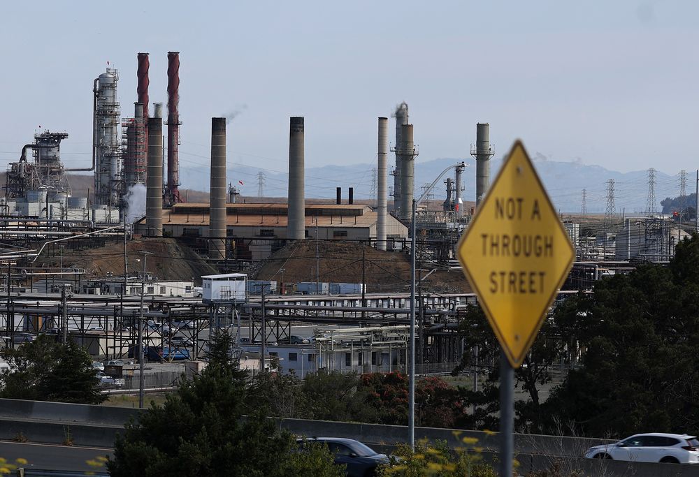 La refinería en Richmond, California, de Chevron, que mudará dar sus oficinas corporativas a Texas.&nbsp;