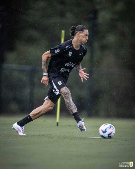 Darwin Núñez fue elogiado por Marcelo Bielsa en la práctica de la selección uruguaya de este martes en Palm Beach
