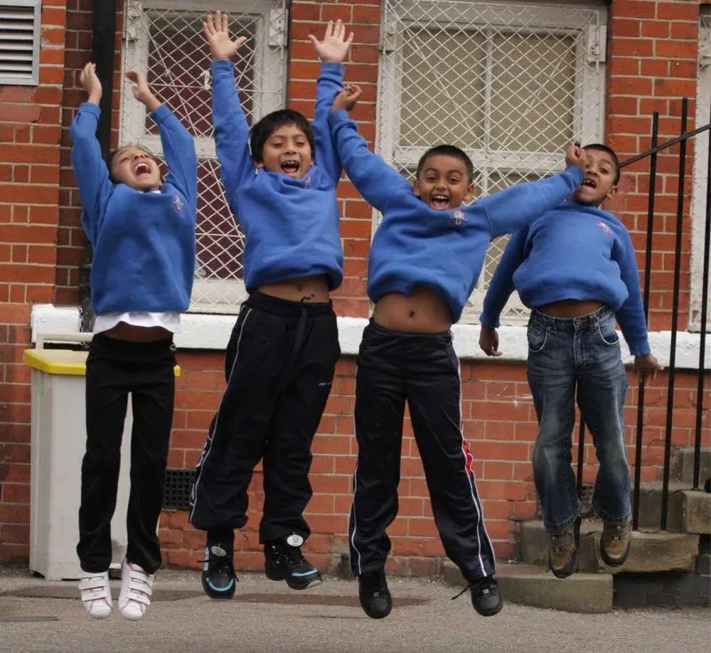 Niños de una escuela londinense se suman al proyecto Jump 4 London