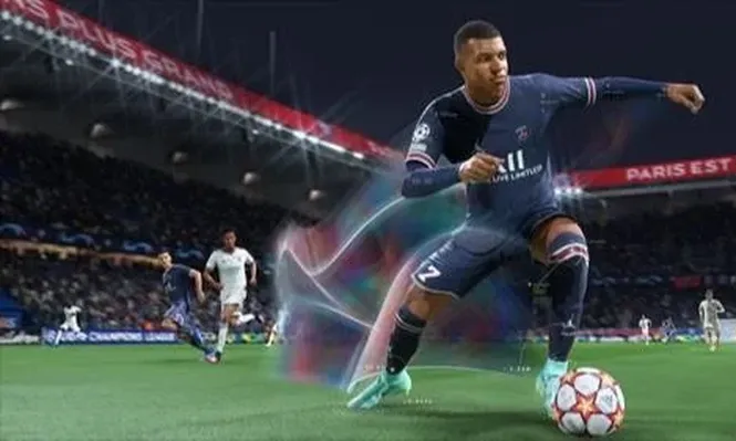 El jugador de fútbol francés Kylian Mbappé, en el videojuego FIFA 22