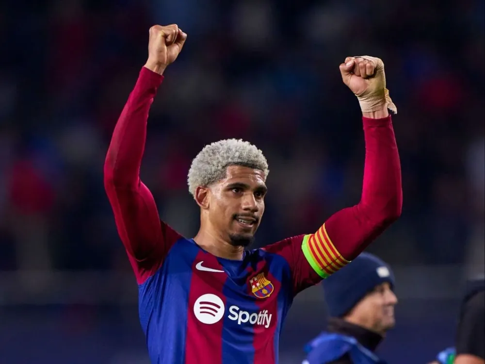 Araujo considera el traspaso.