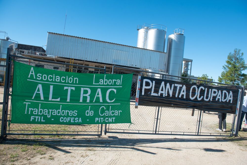 Calcar: los trabajadores están ocupando las instalaciones del complejo industrial ubicado en Tarariras.