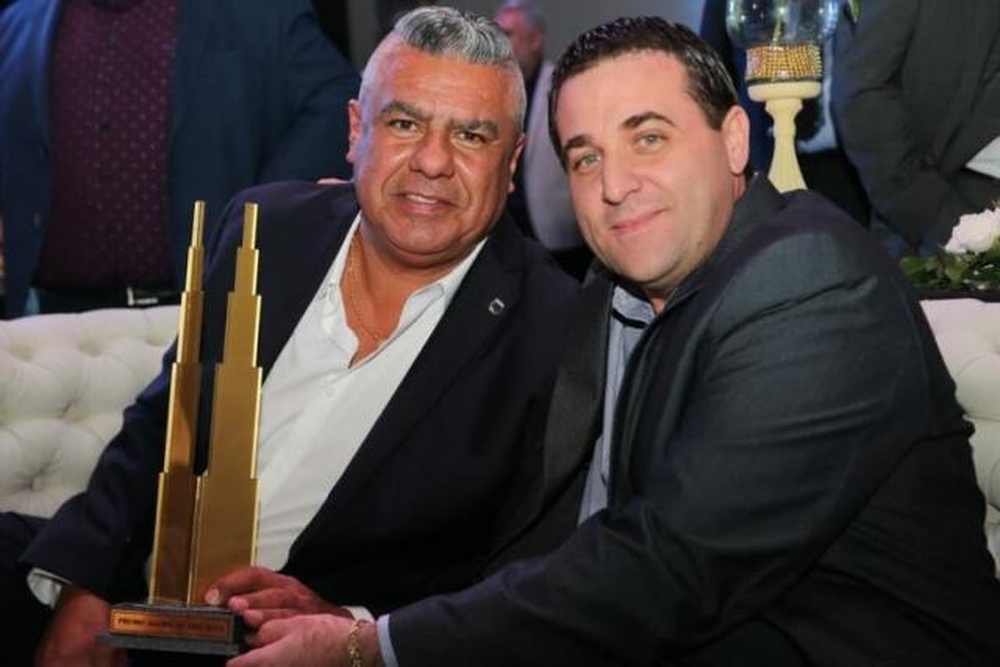 Pablo Toviggino junto a Claudio Chiqui Tapia