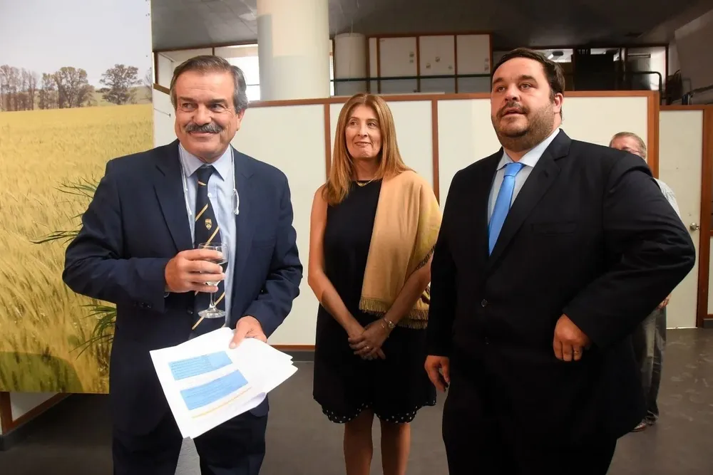Carlos María Uriarte, Fernanda Maldonado e Ignacio Buffa.