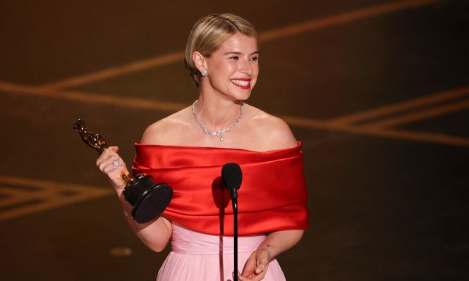 Oscar 2026: la historia de Jessie Buckley, que empezó en un reality show y se consagró como Mejor actriz por Hamnet