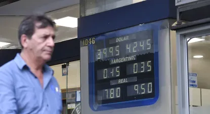El dólar cayó este miércoles por octava sesión consecutiva y dejó la franja de los $ 41 en el mercado interbancario.