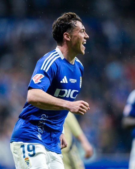 Primer gol de Federico Viñas en Oviedo
